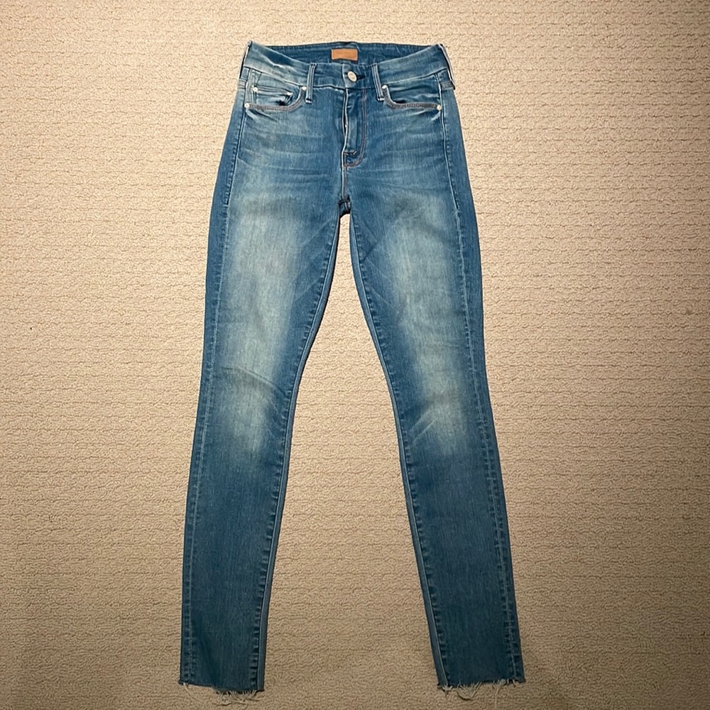 MOTHER Looker Fray Ankle Jean